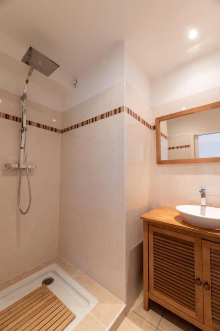 Ravissante Maison 3* Avec Jacuzzi Proche Lac 비스카로세 외부 사진
